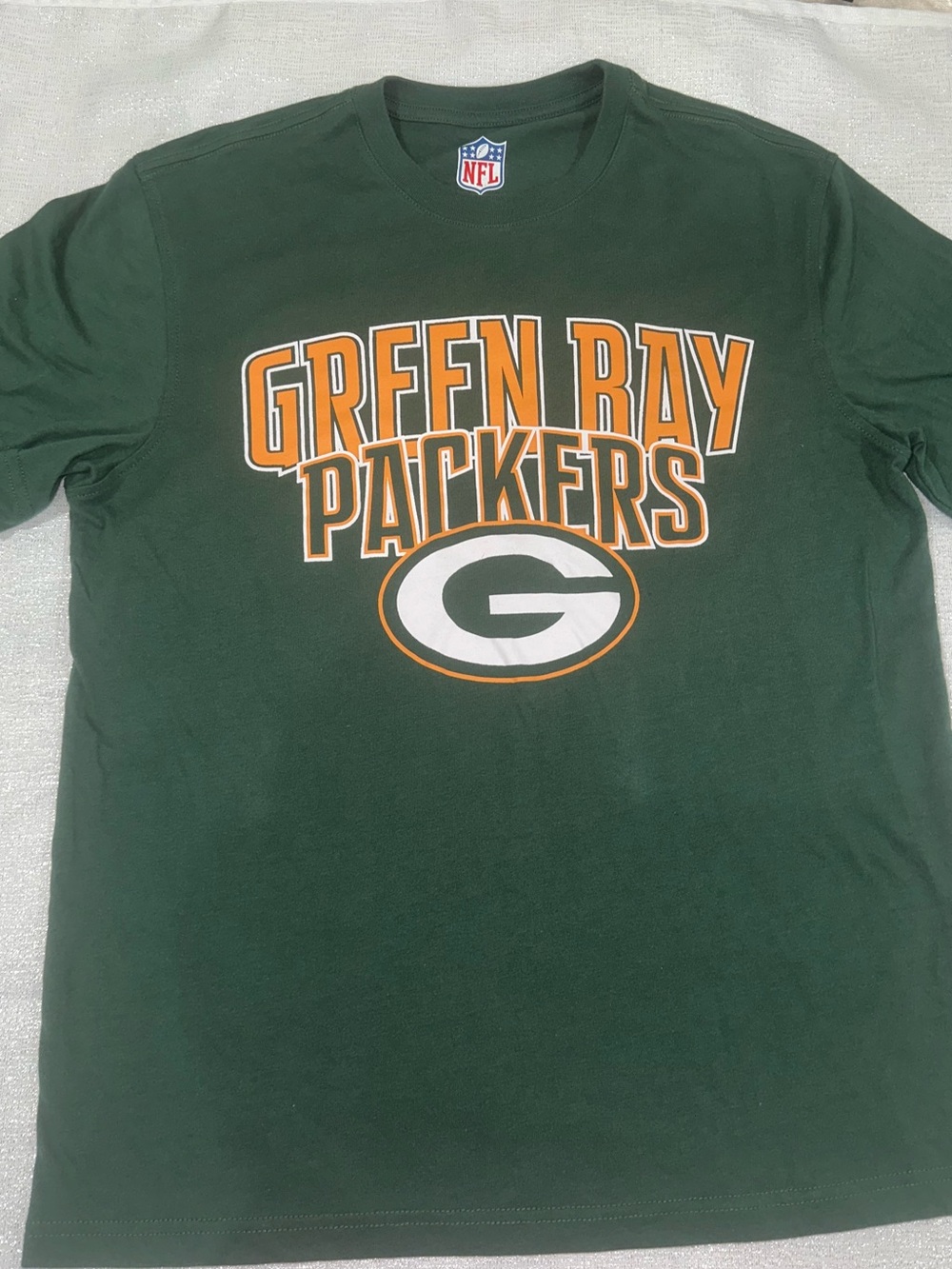 NFL Green Bay Packers Short Sleeve Tee - Dark Green with Yellow & White Logo